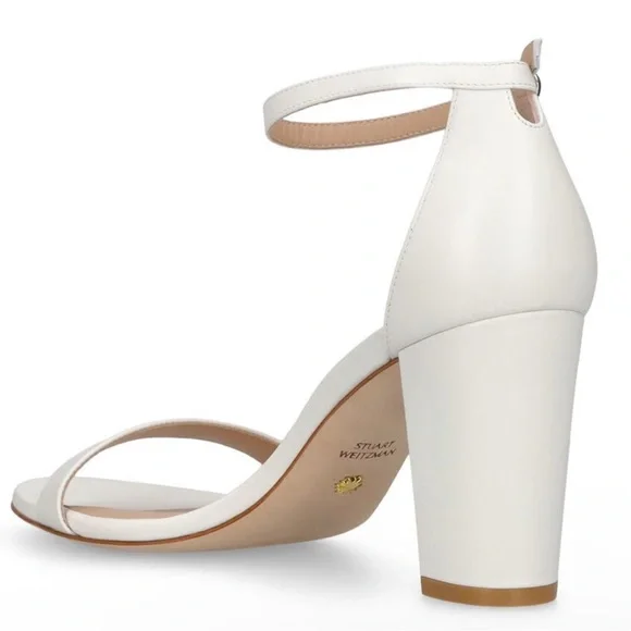 🌹STUART WEITZMAN 🌹 Nearly Nude White Leather Sandals Size: 8.5